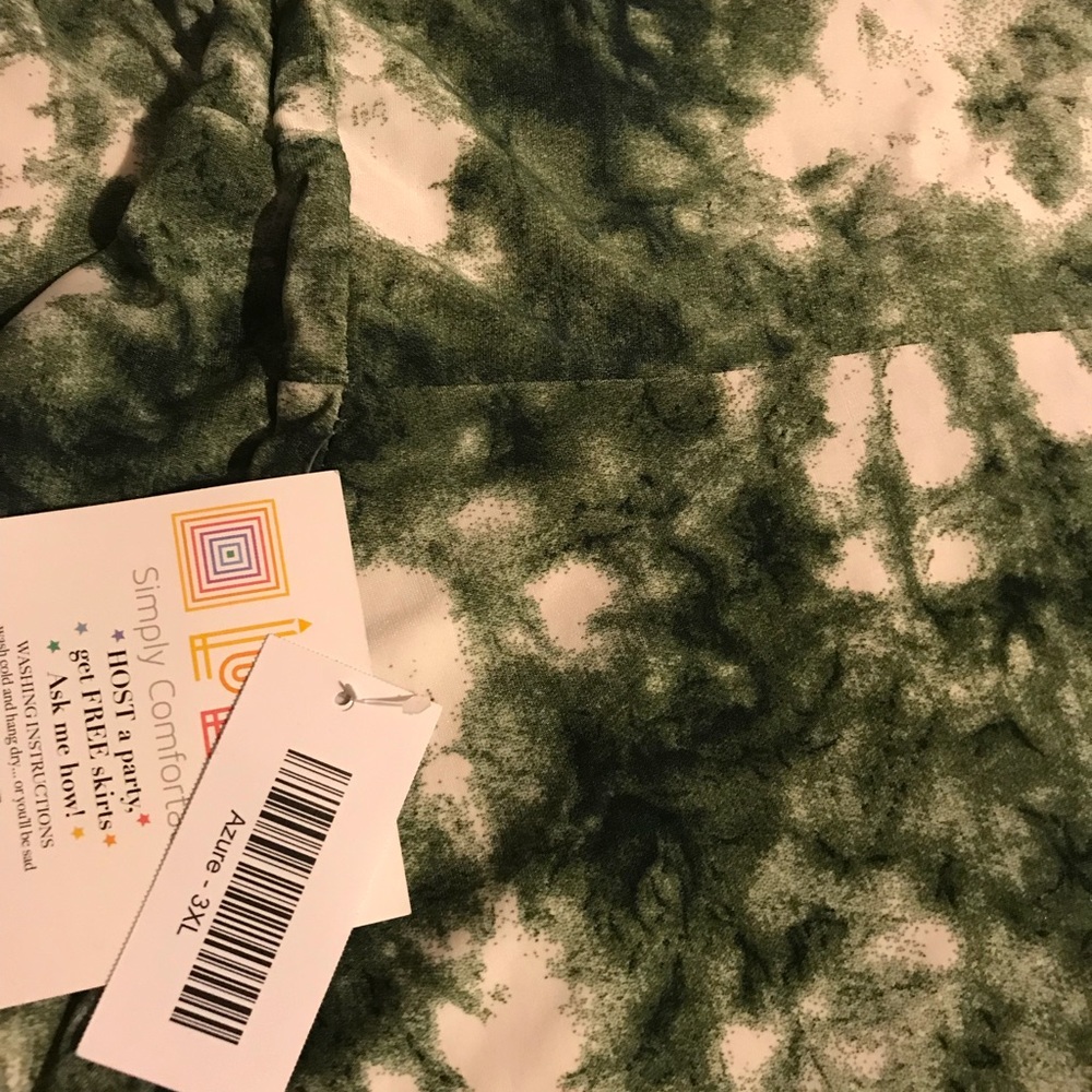 SOLD LuLaRoe Azure 3xl NWT